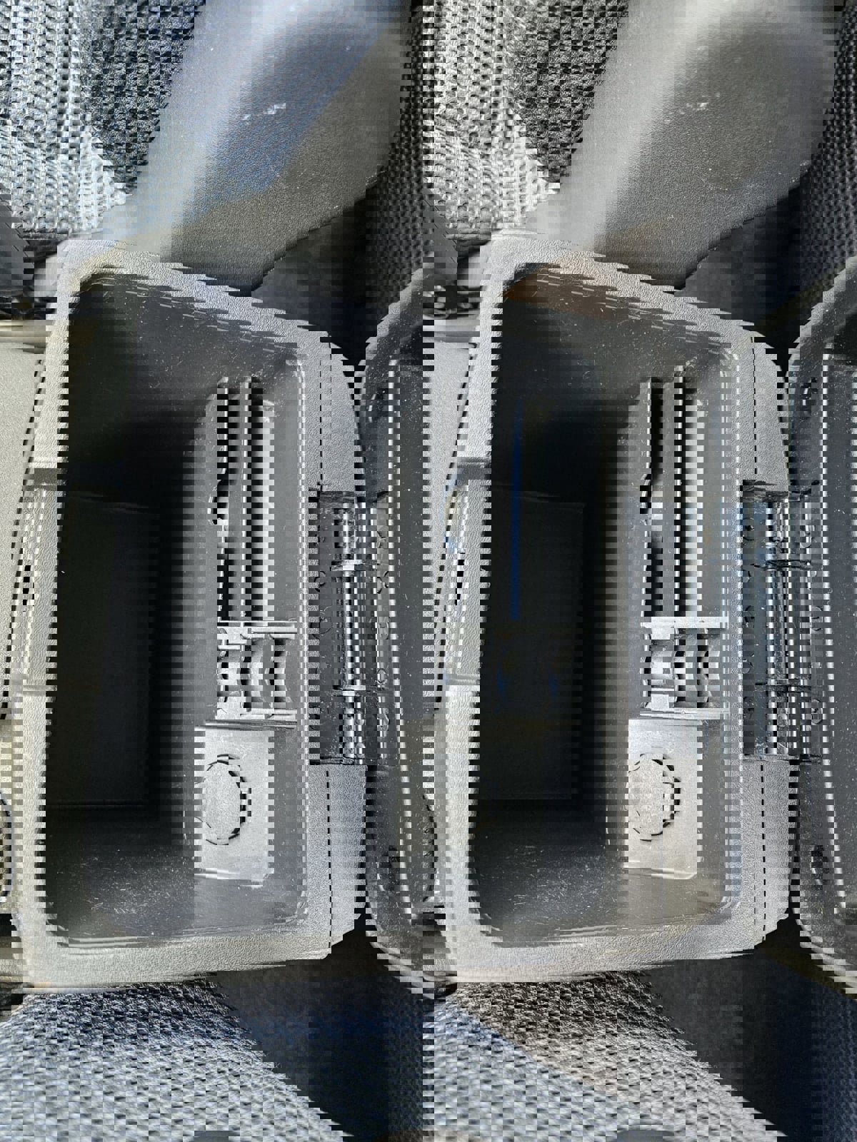 Used 2005 Nissan Xterra Off-Road image 17