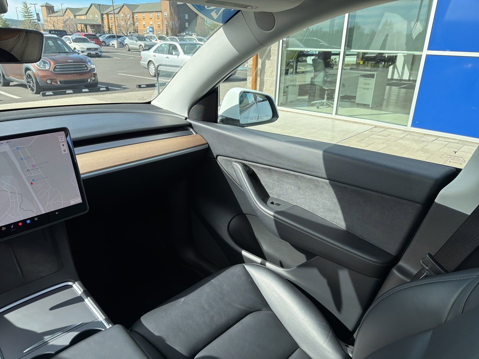 Used 2021 Tesla Model Y Standard Range image 13