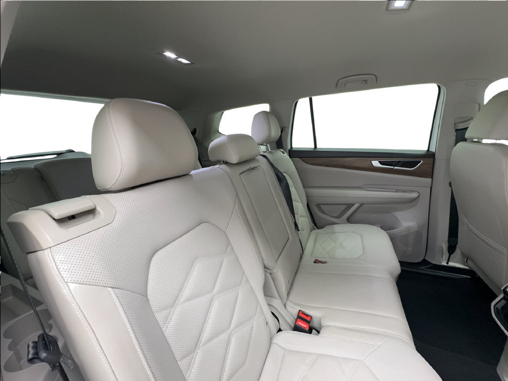 Used 2026 Volkswagen Atlas SE FWD image 31