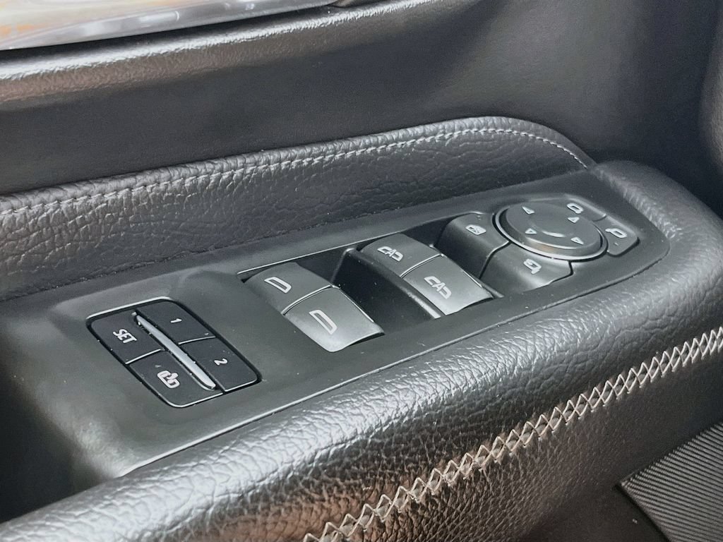 Used 2023 GMC Yukon XL Denali w/ LPO, Floor Liner Package RWD image 18
