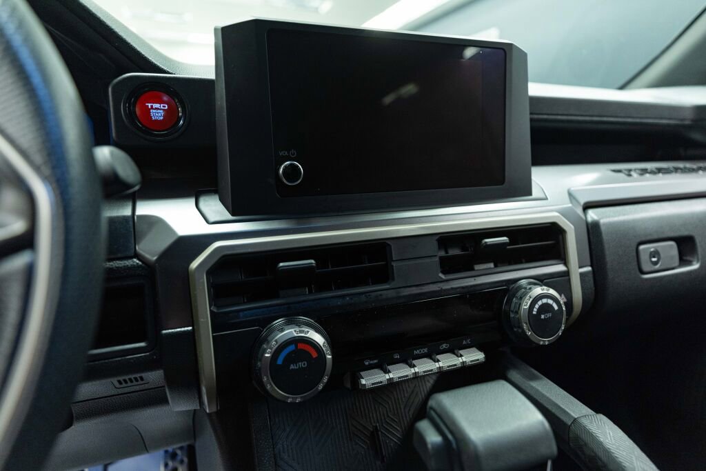 Used 2024 Toyota Tacoma TRD Sport image 11