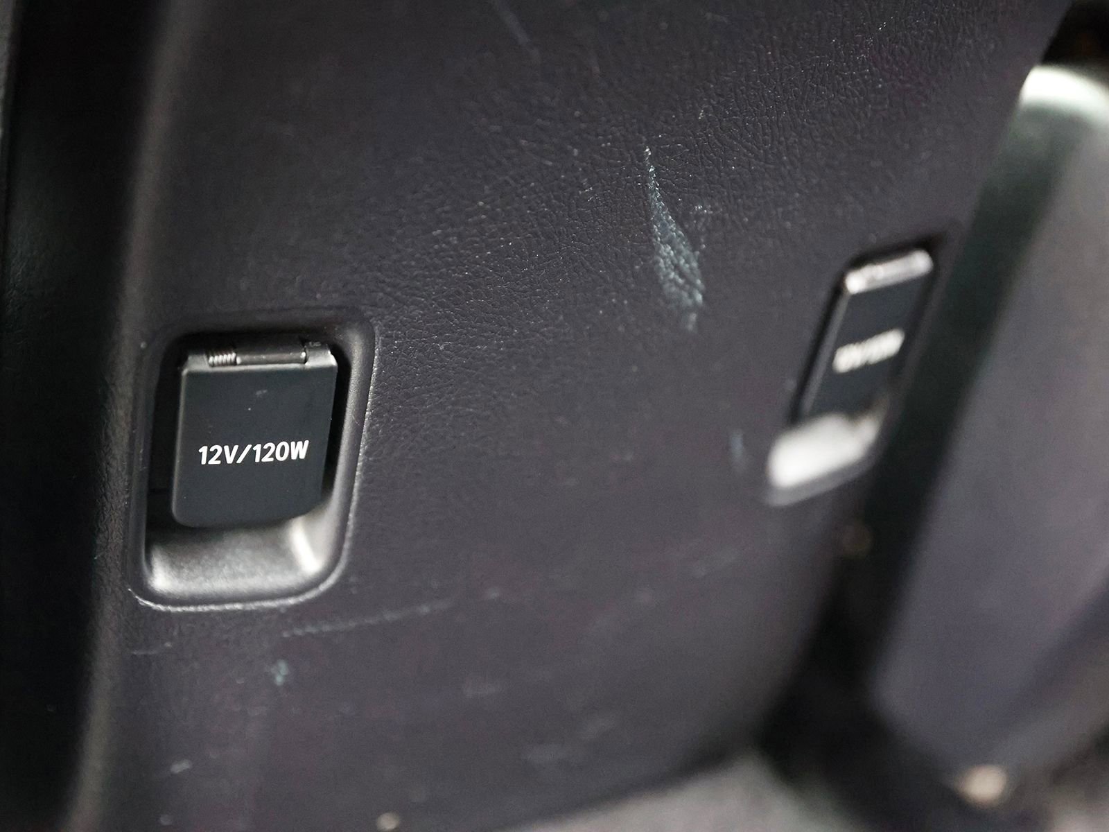 Used 2016 Toyota 4Runner SR5 AWD/4WD image 23
