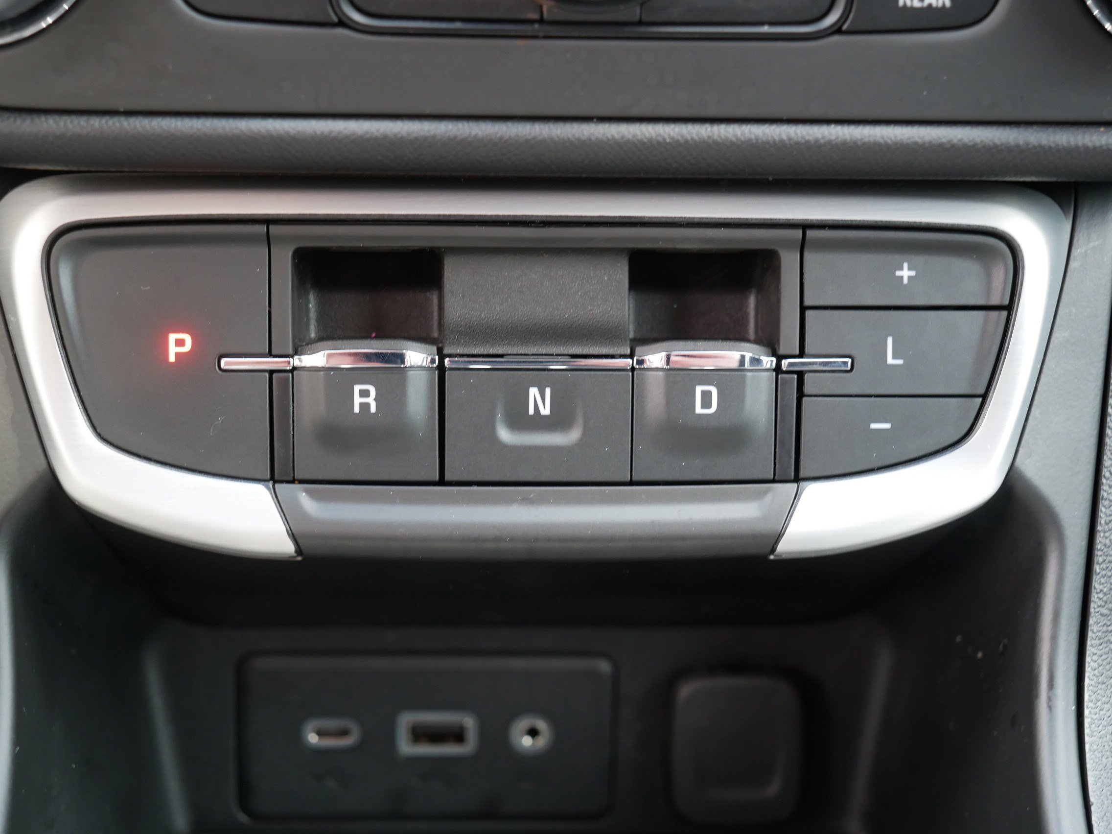 Used 2023 GMC Terrain SLE w/ Driver Convenience Package AWD/4WD image 24