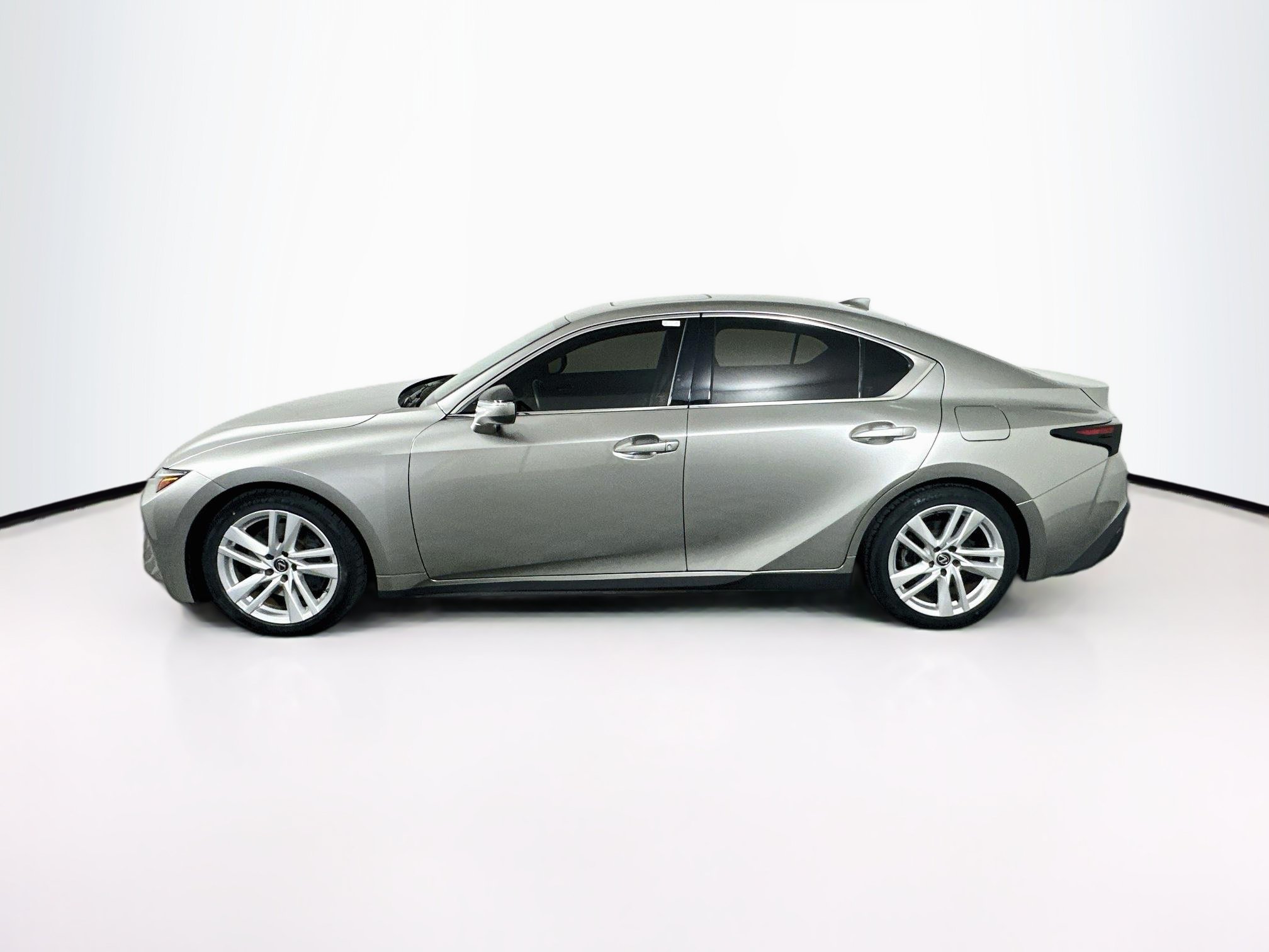 Used 2023 Lexus IS 300 w/ Comfort Package RWD image 4