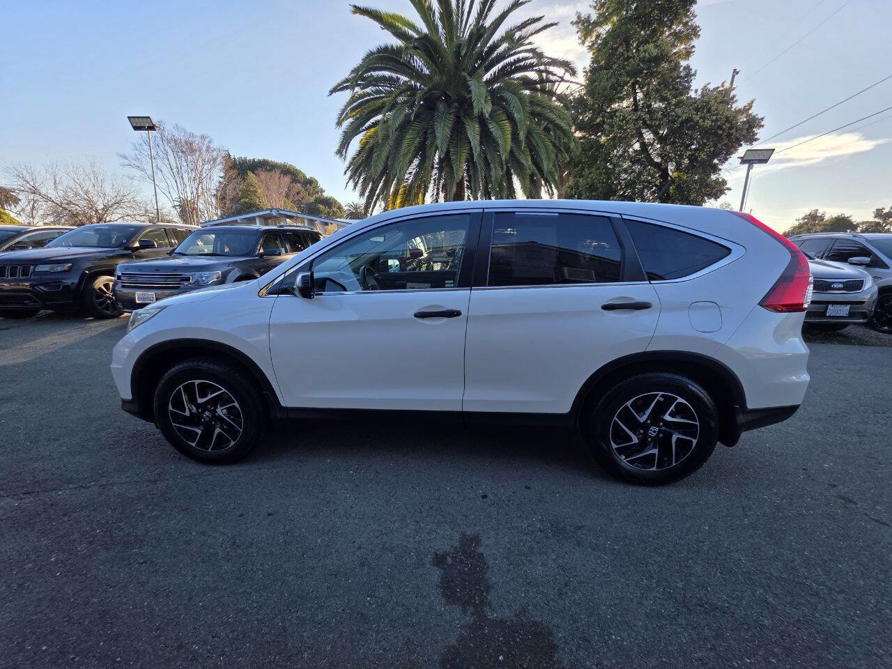 Used 2016 Honda CR-V SE image 6
