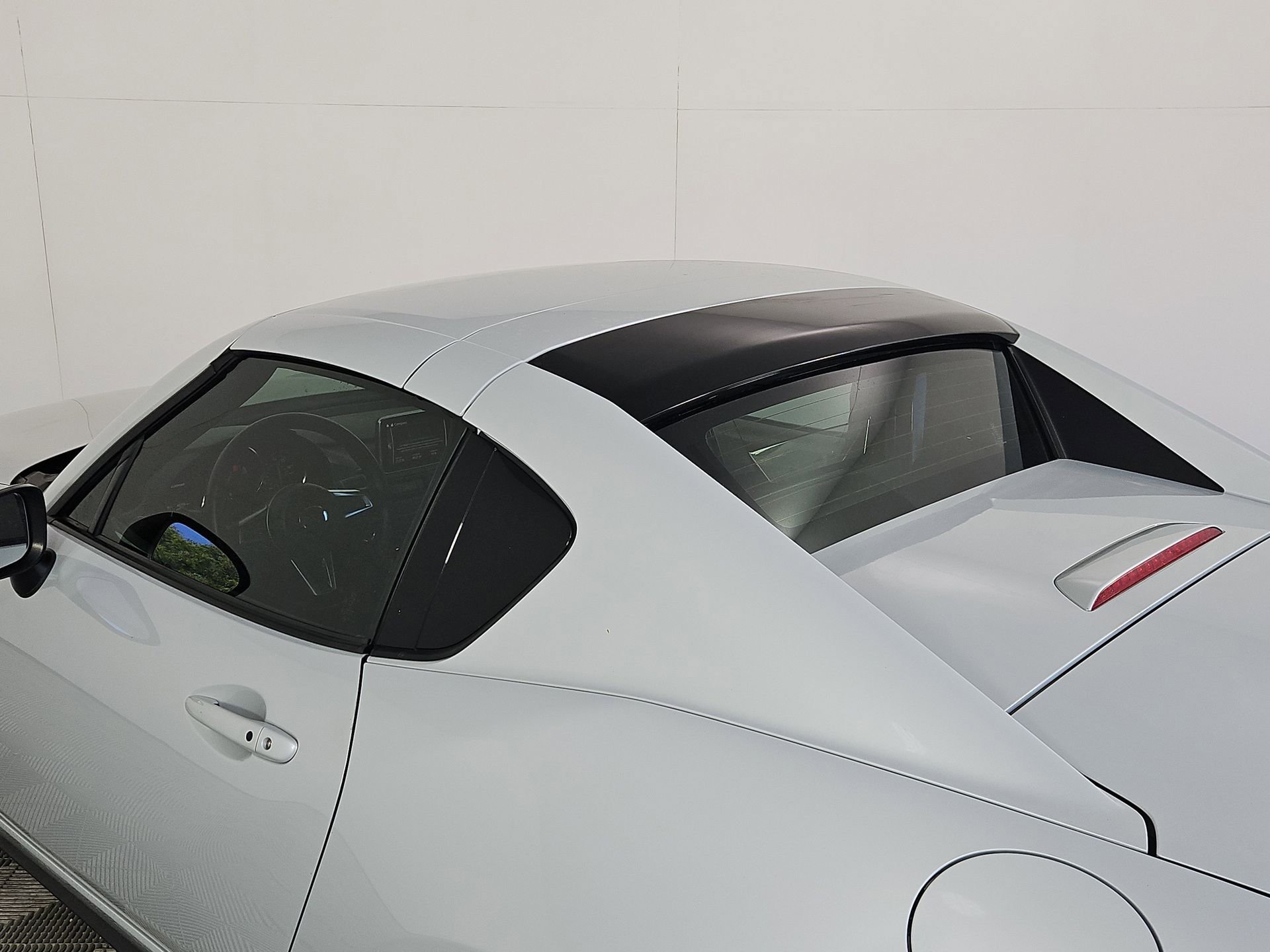 Used 2017 MAZDA MX-5 Miata RF Club RWD image 36