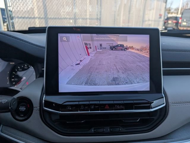 Used 2024 Jeep Compass Limited image 19