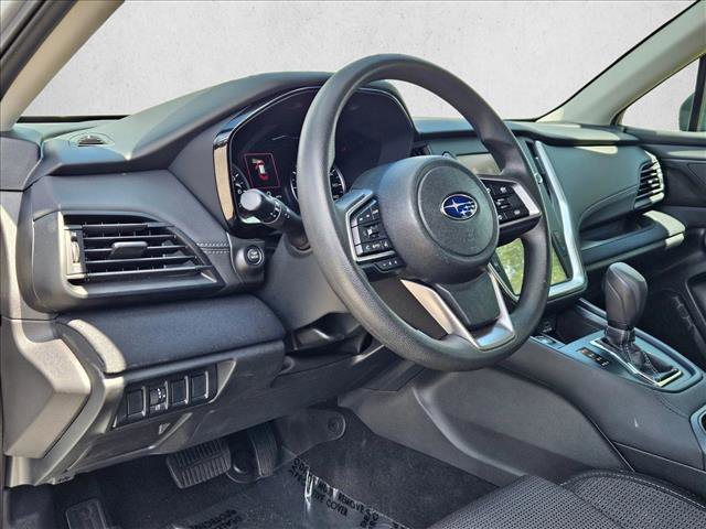 Used 2025 Subaru Outback AWD/4WD image 10