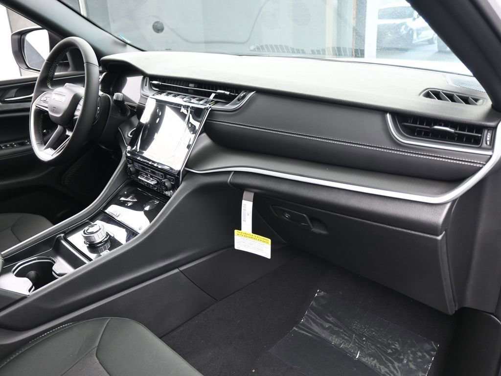 New 2026 Jeep Grand Cherokee Laredo X image 45