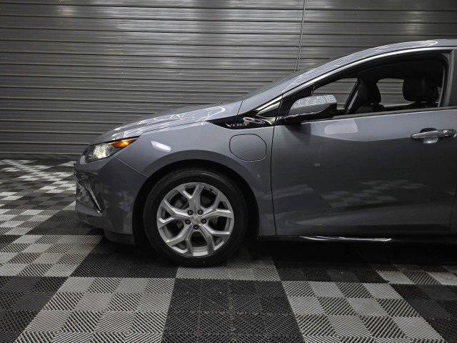 Used 2018 Chevrolet Volt Premier w/ Driver Confidence Package FWD image 37