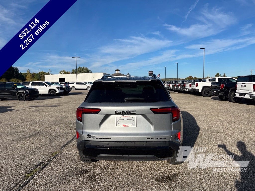 Used 2026 GMC Terrain Elevation w/ Elevation Premium Package AWD/4WD image 5