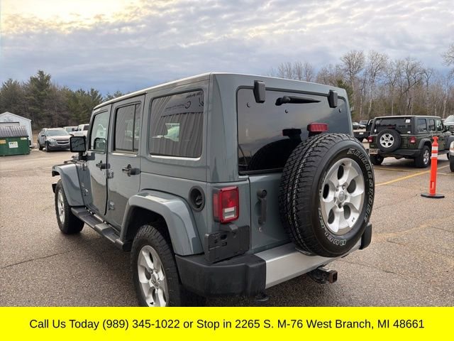 Used 2014 Jeep Wrangler Unlimited Sahara w/ Dual Top Group AWD/4WD image 8