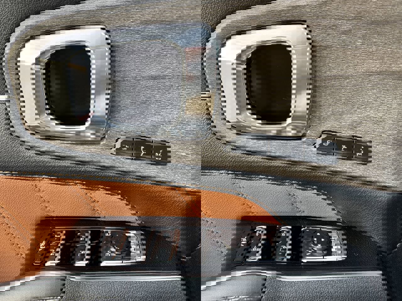 Used 2023 Kia Sorento SX Prestige image 12