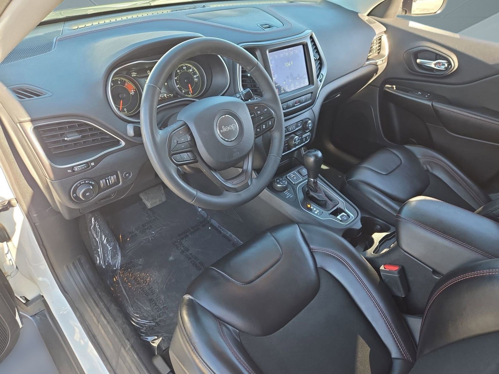 Used 2021 Jeep Cherokee Trailhawk w/ Technology Group image 4