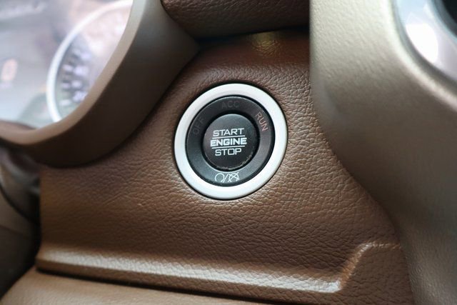 Used 2019 RAM 3500 Laramie image 21