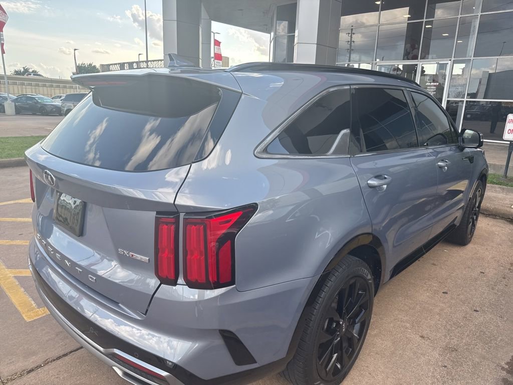 Used 2021 Kia Sorento SX FWD image 3
