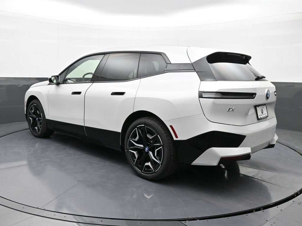 New 2025 BMW iX xDrive50 image 5