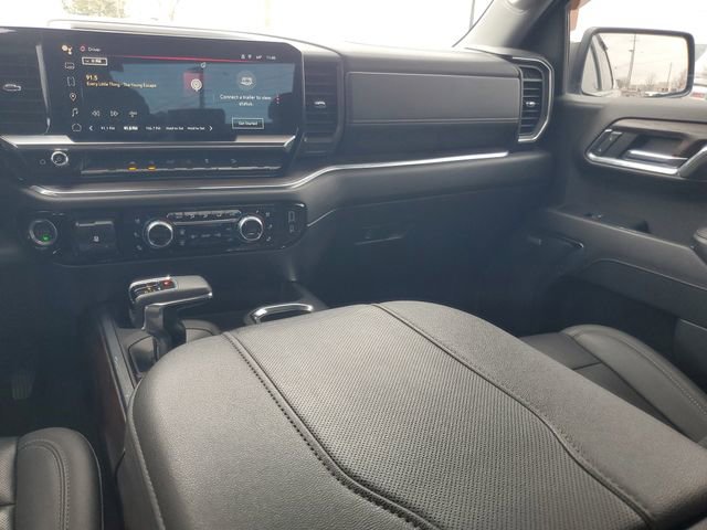 Used 2023 GMC Sierra 1500 SLT AWD/4WD image 28