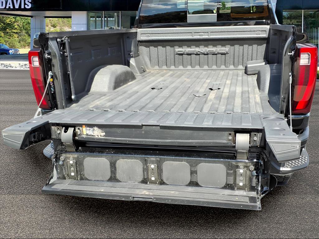 Used 2024 GMC Sierra 2500 Denali w/ Denali Reserve Package image 20