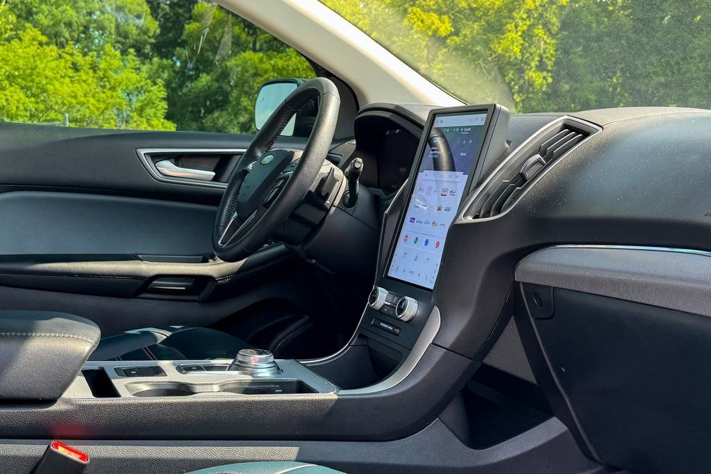 Certified 2022 Ford Edge SEL w/ Sport Appearance Package image 11