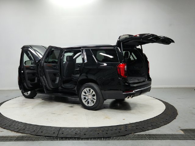Used 2025 GMC Yukon Denali AWD/4WD image 14
