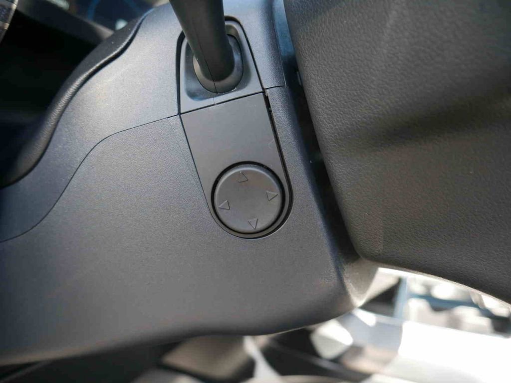 Used 2023 Ford F150 Platinum image 38