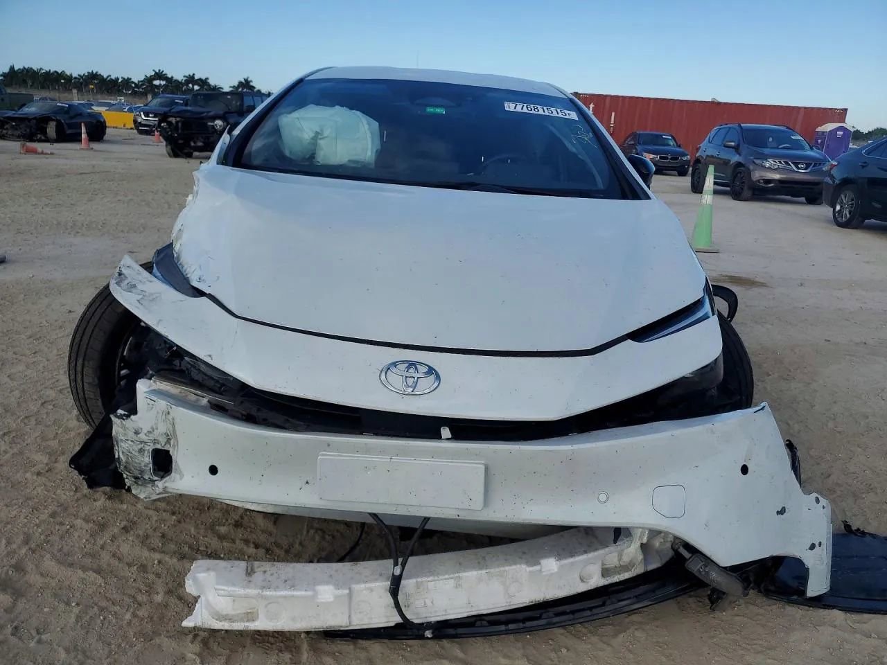 Used 2023 Toyota Prius XLE FWD image 5