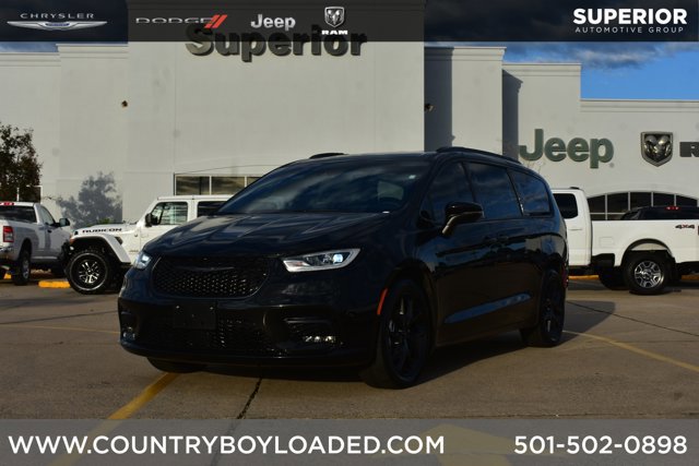 Used 2023 Chrysler Pacifica Touring-L w/ S Appearance Package
