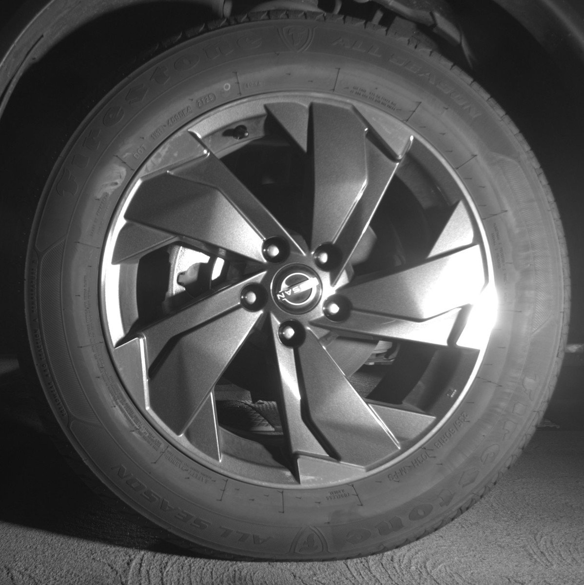 Used 2025 Nissan Rogue SV image 12