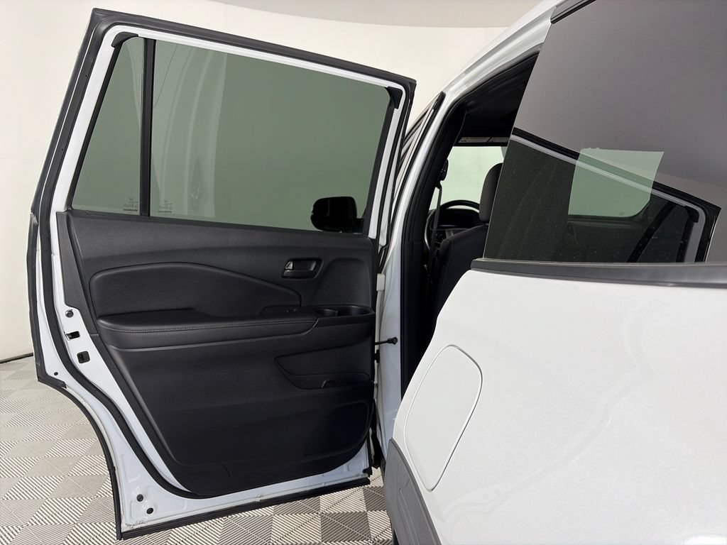 Used 2022 Honda Passport EX-L image 12