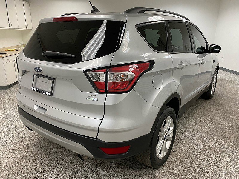 Used 2018 Ford Escape SE w/ Ford Safe & Smart Package image 5