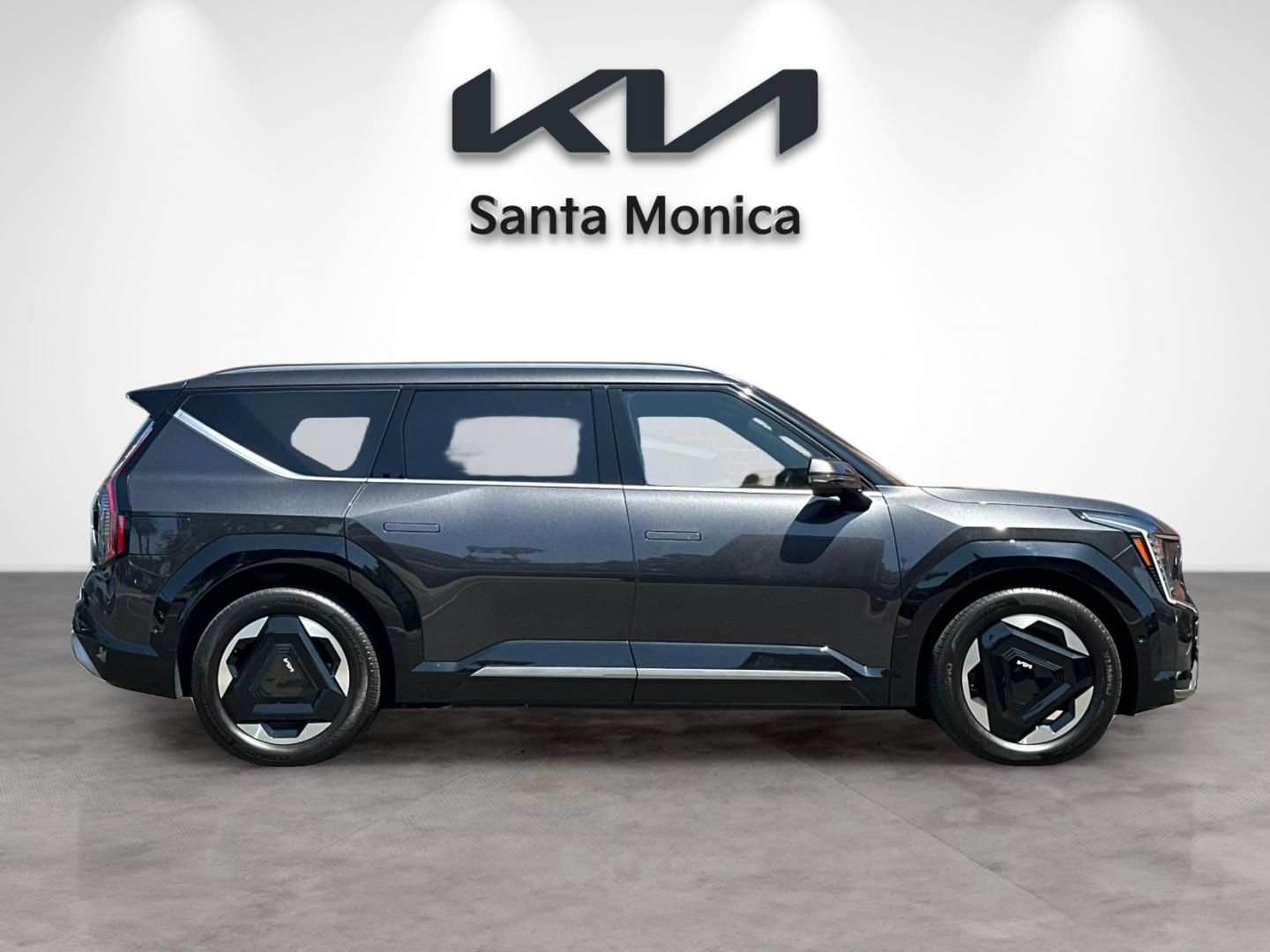 Certified 2024 Kia EV9 Land AWD/4WD image 8