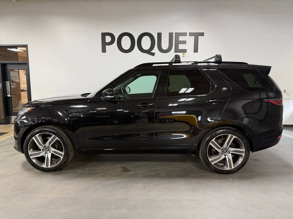 Used 2023 Land Rover Discovery Metropolitan Edition image 1