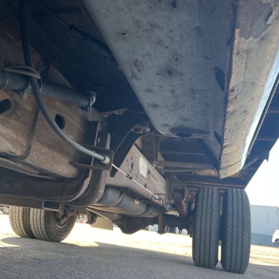 Used 2010 Chevrolet Express 3500 RWD image 6