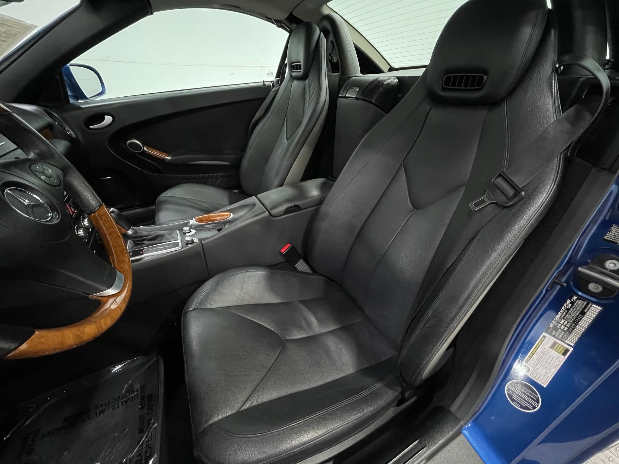 Used 2009 Mercedes-Benz SLK 300 image 12