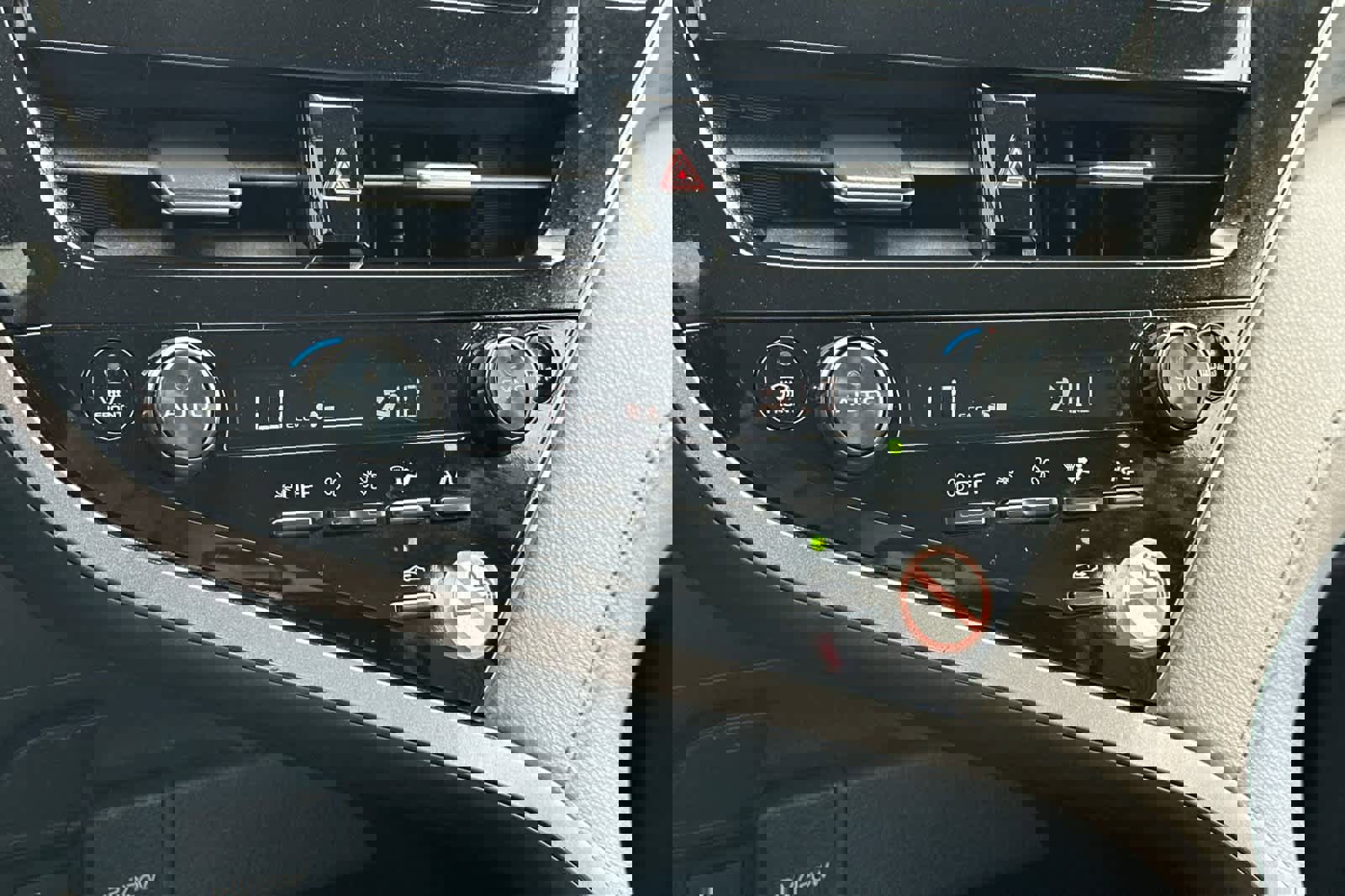 Used 2023 Toyota Camry SE image 20