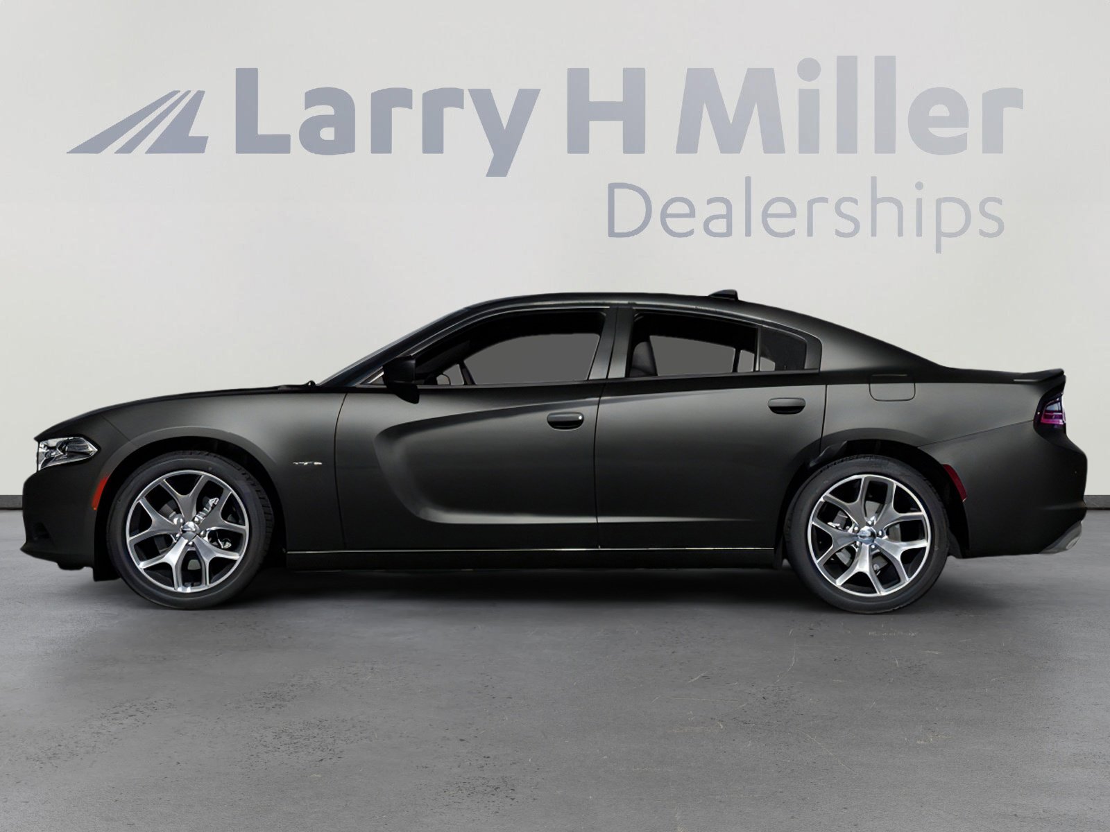 Used 2016 Dodge Charger R/T RWD image 3