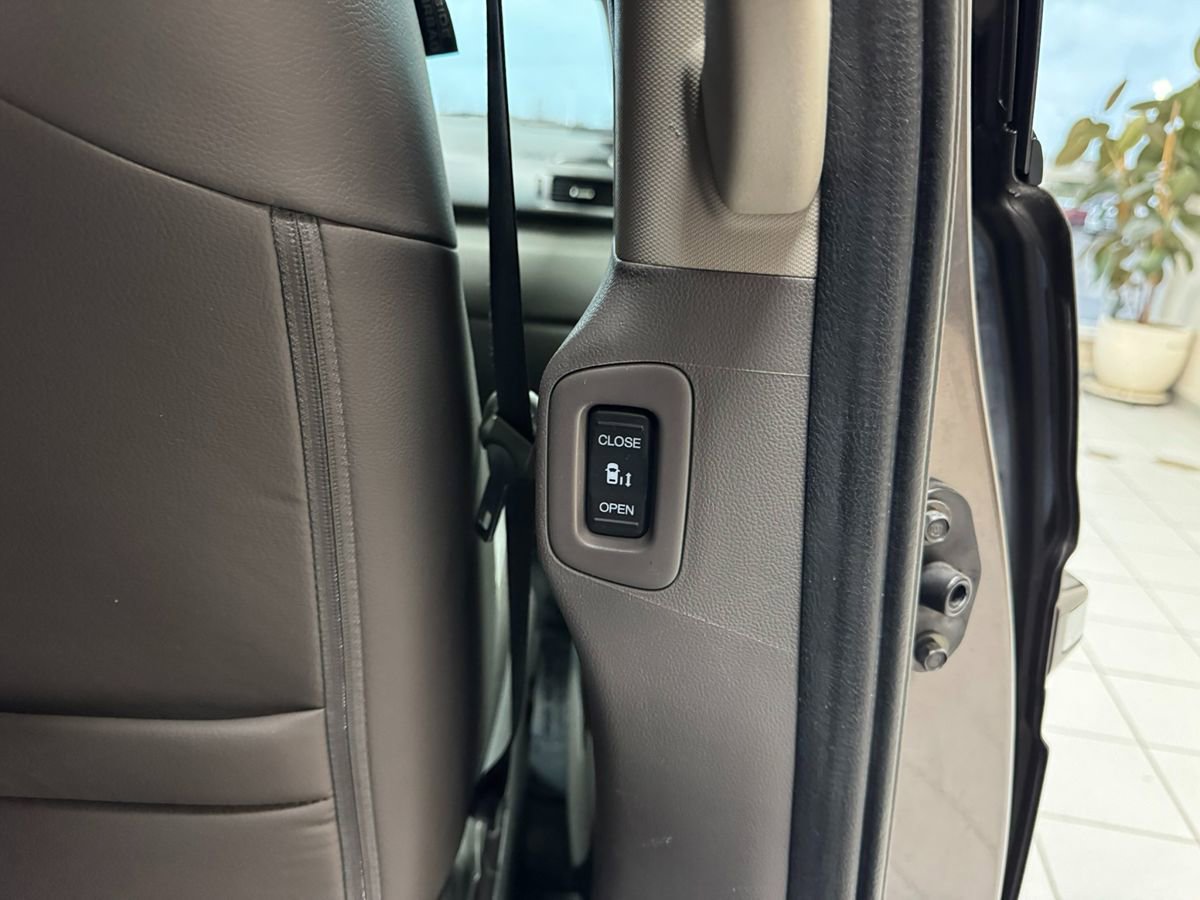 Used 2012 Honda Odyssey EX-L image 44