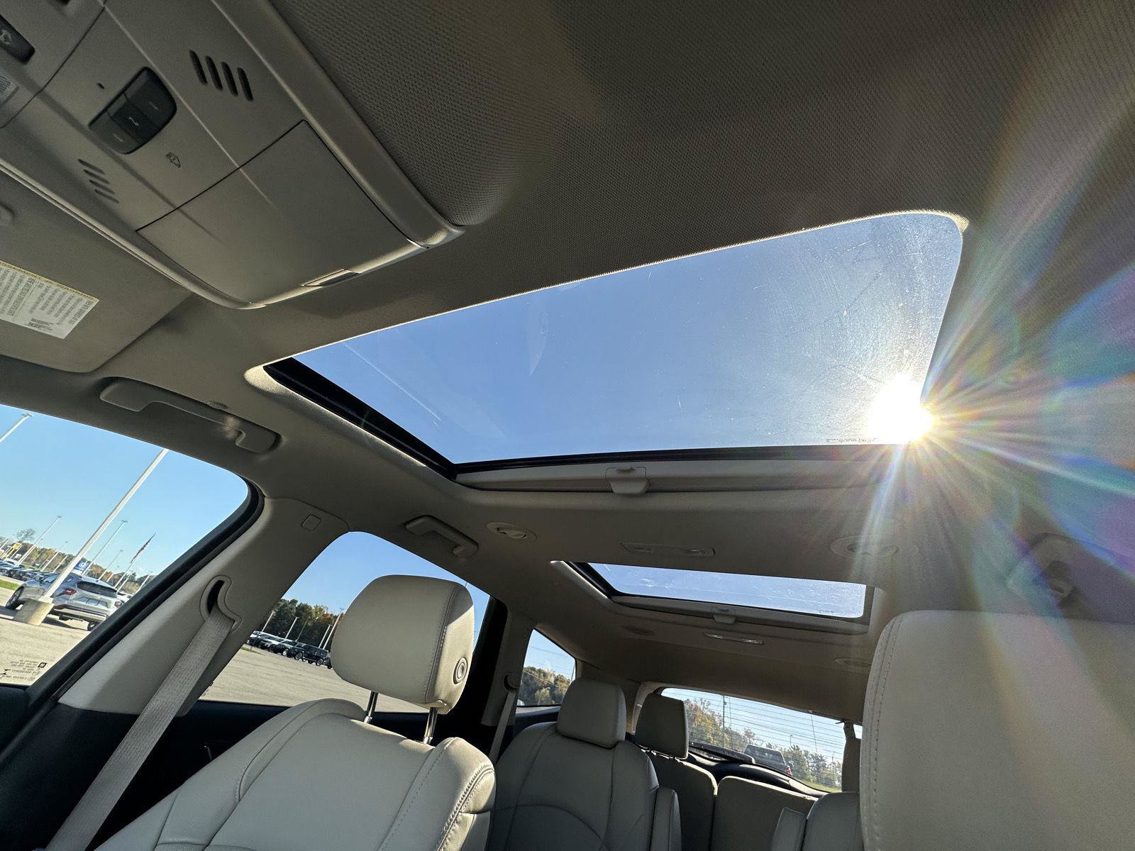 Used 2019 Buick Enclave Premium w/ Experience Buick Package FWD image 29