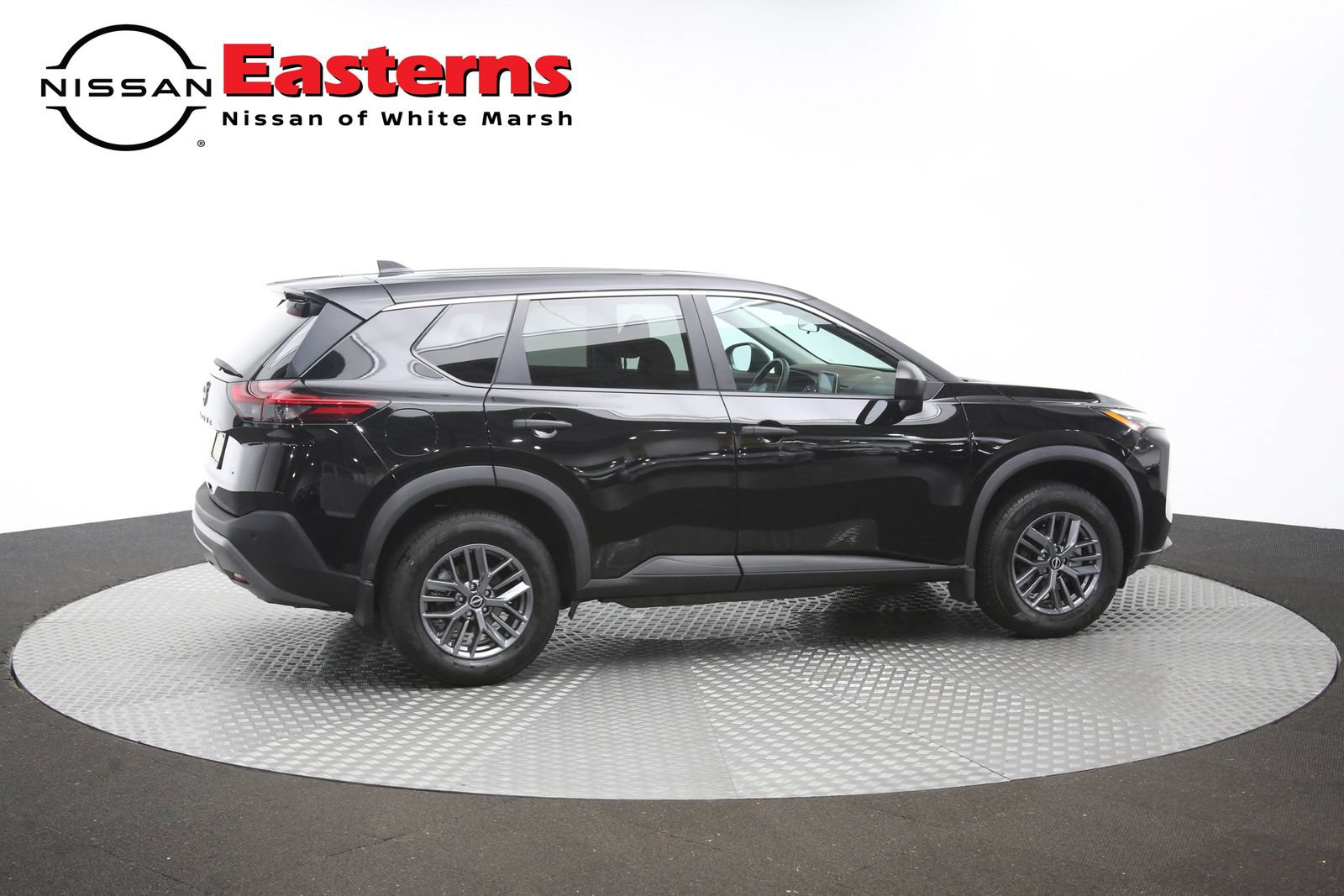 Used 2023 Nissan Rogue S AWD/4WD image 43