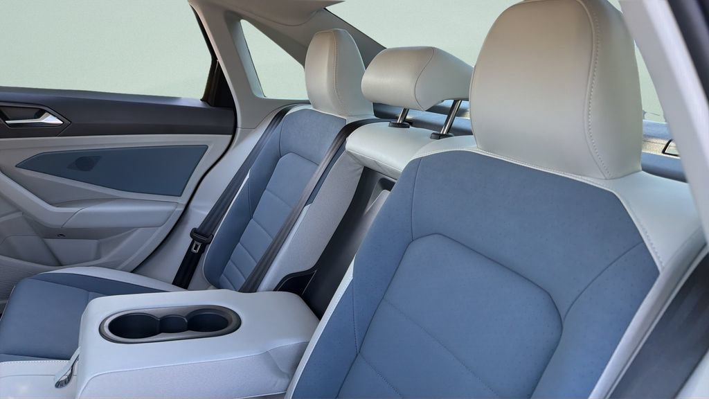 New 2027 Volkswagen Jetta SE FWD image 30