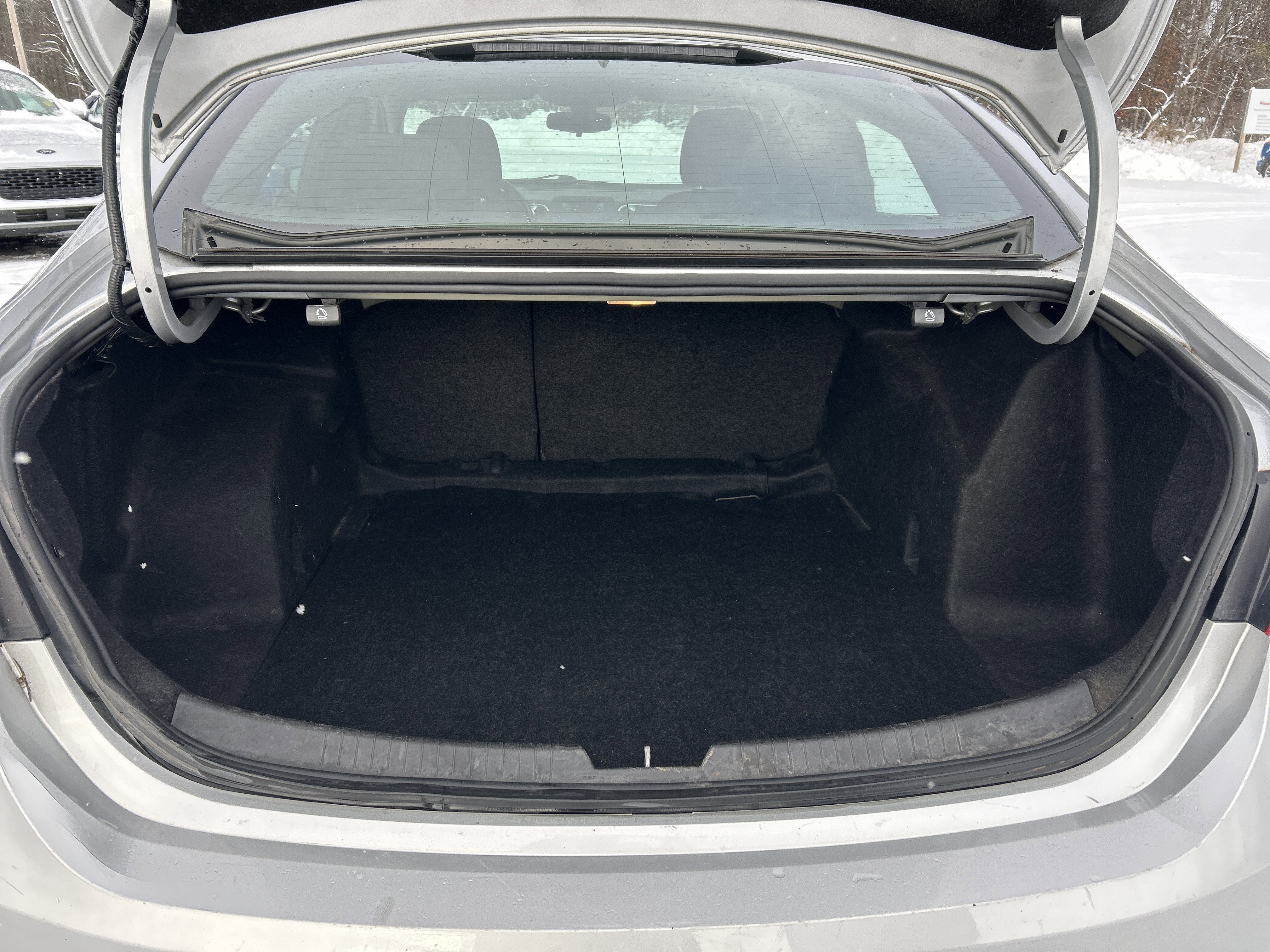 Used 2018 Chevrolet Malibu LT image 11