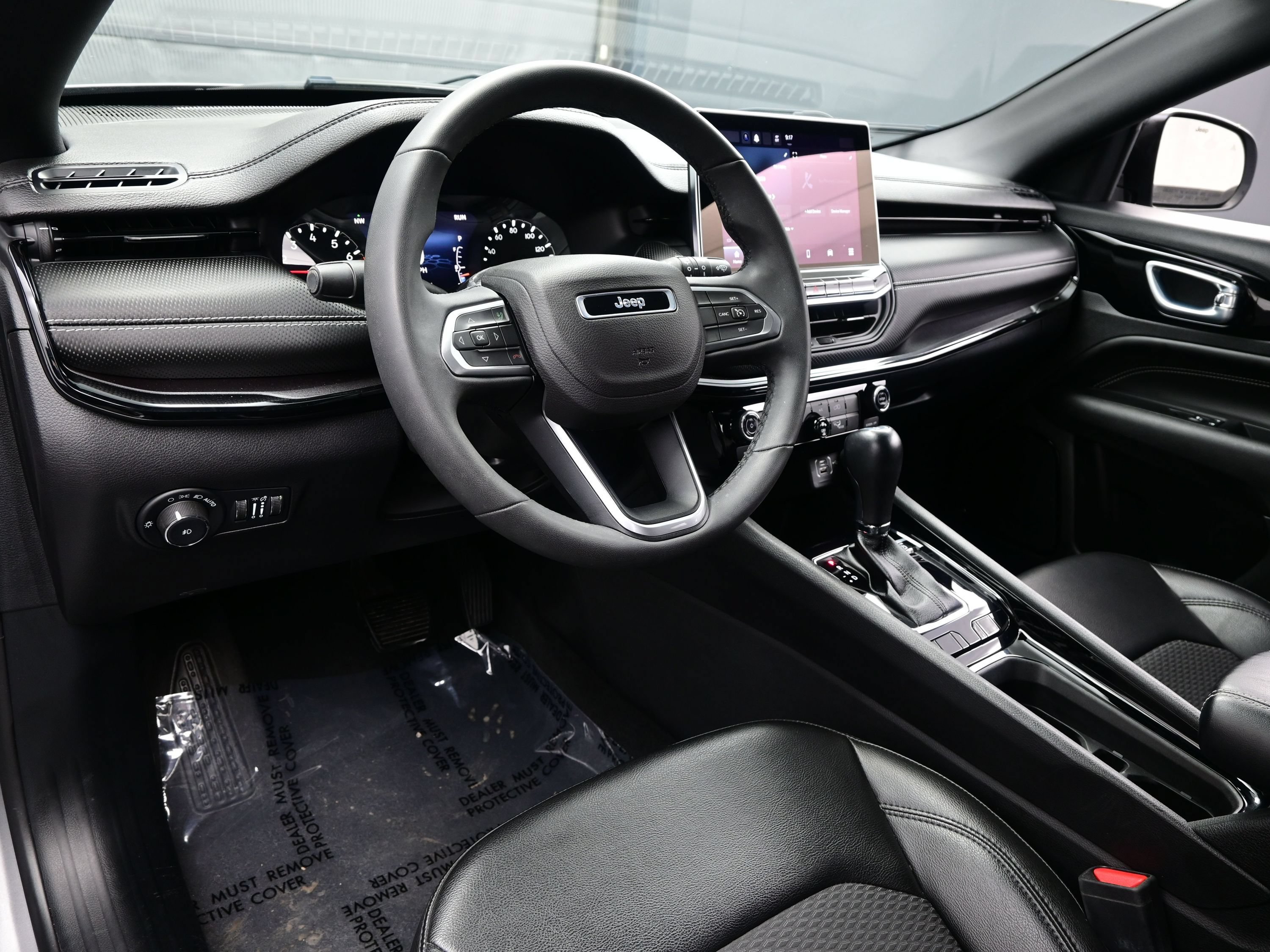 Used 2022 Jeep Compass Latitude FWD image 14
