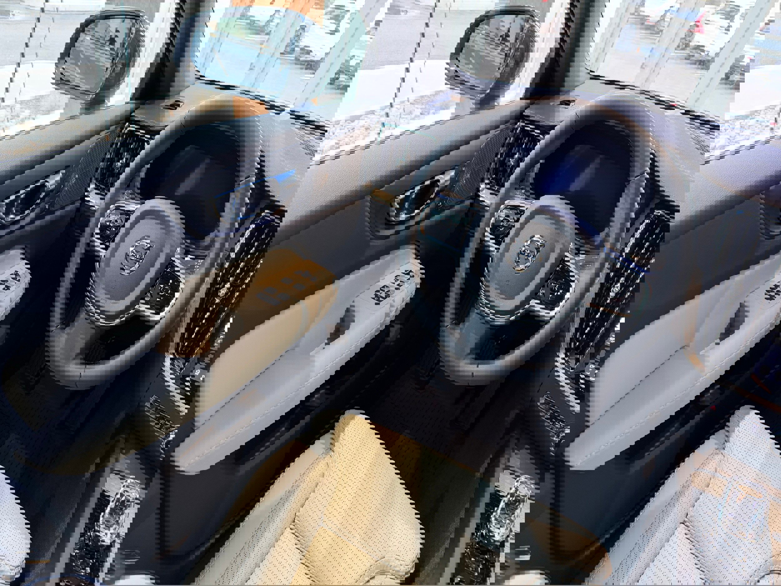 New 2026 Volvo V60 B5 Cross Country Ultra w/ Protection Package Premier AWD/4WD image 20