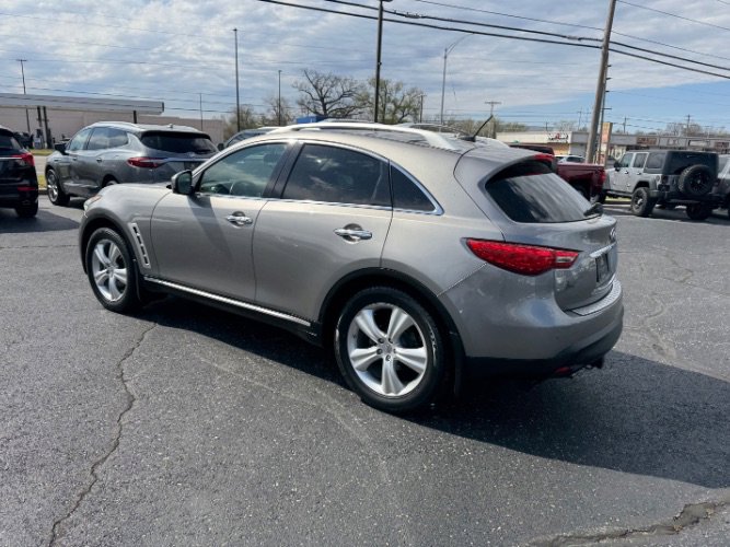 Used 2010 INFINITI FX35 AWD w/ Navigation Pkg image 3