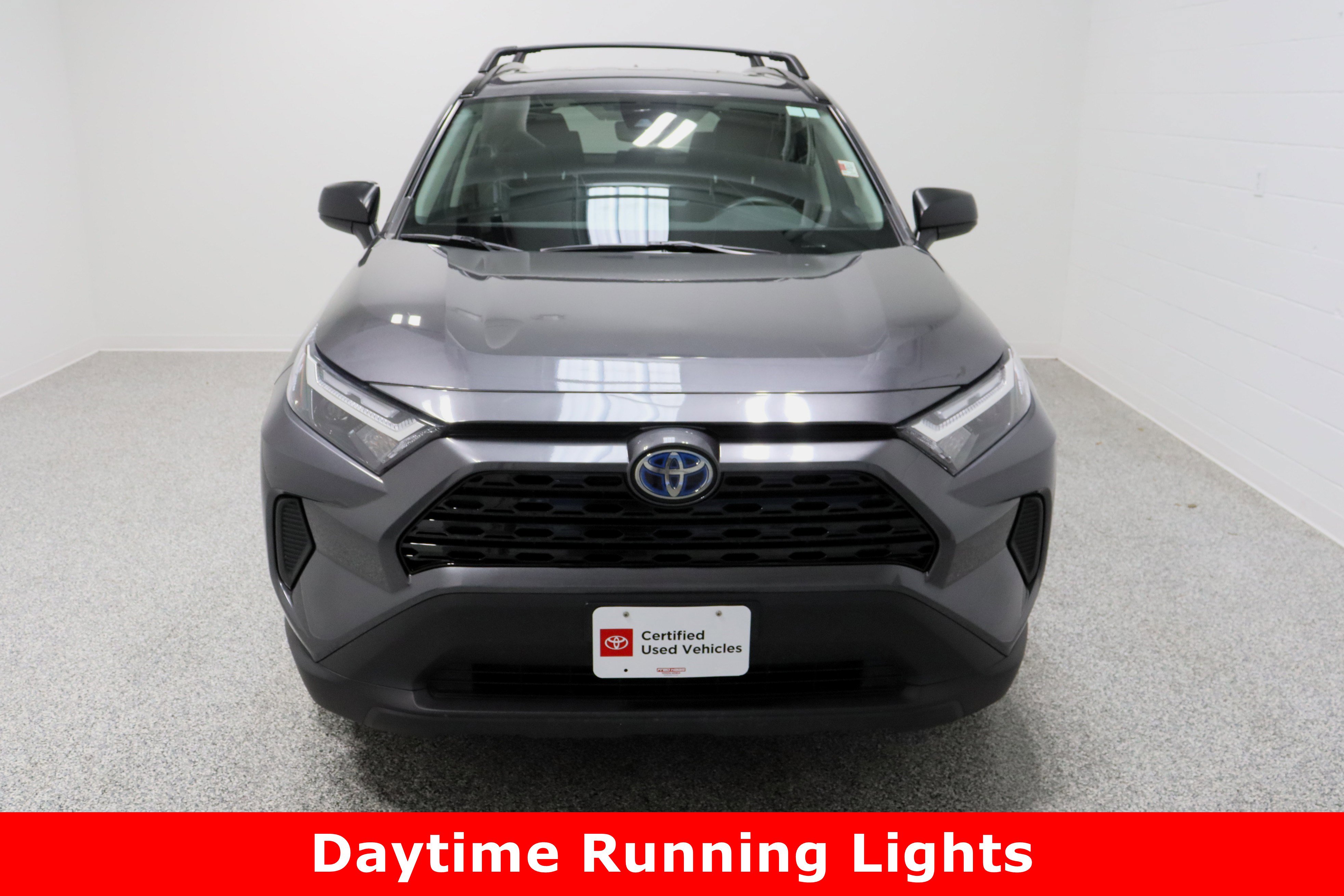 Used 2024 Toyota RAV4 LE image 3