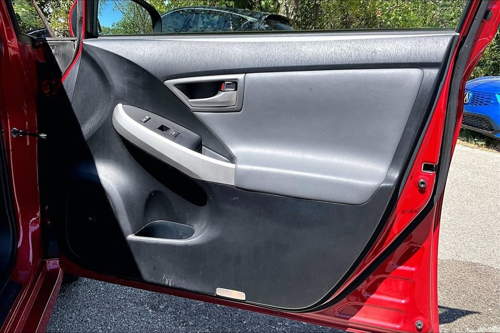 Used 2015 Toyota Prius Four FWD image 23
