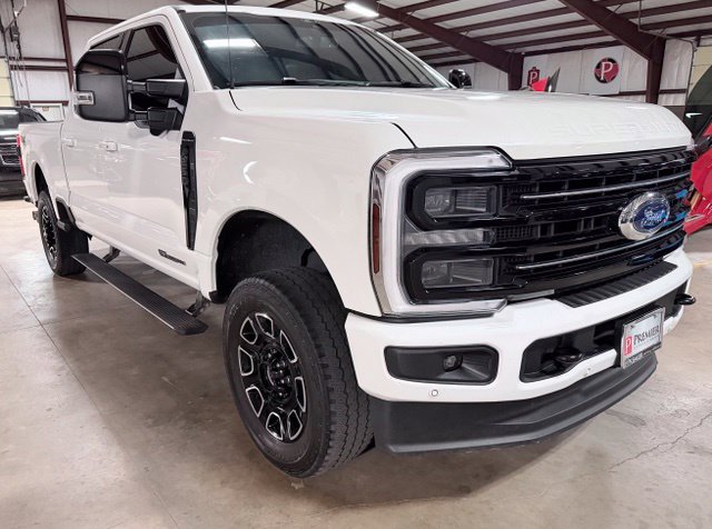 Used 2025 Ford F250 Platinum AWD/4WD image 1