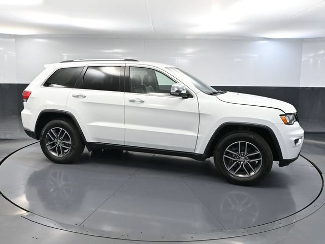 Used 2018 Jeep Grand Cherokee Limited w/ Trailer Tow Group IV AWD/4WD image 4