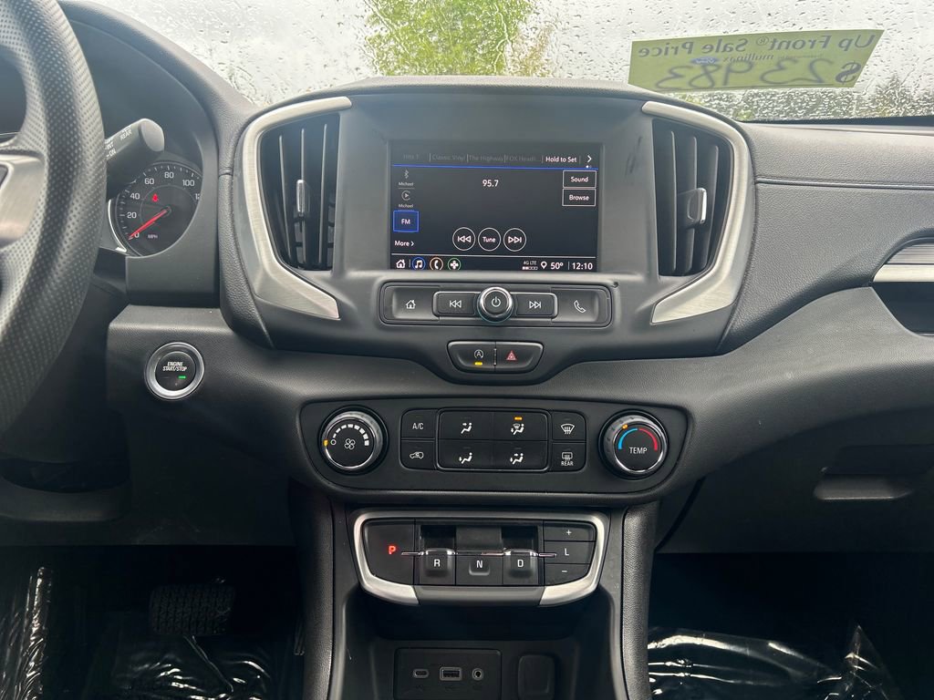 Used 2024 GMC Terrain SLE AWD/4WD image 26